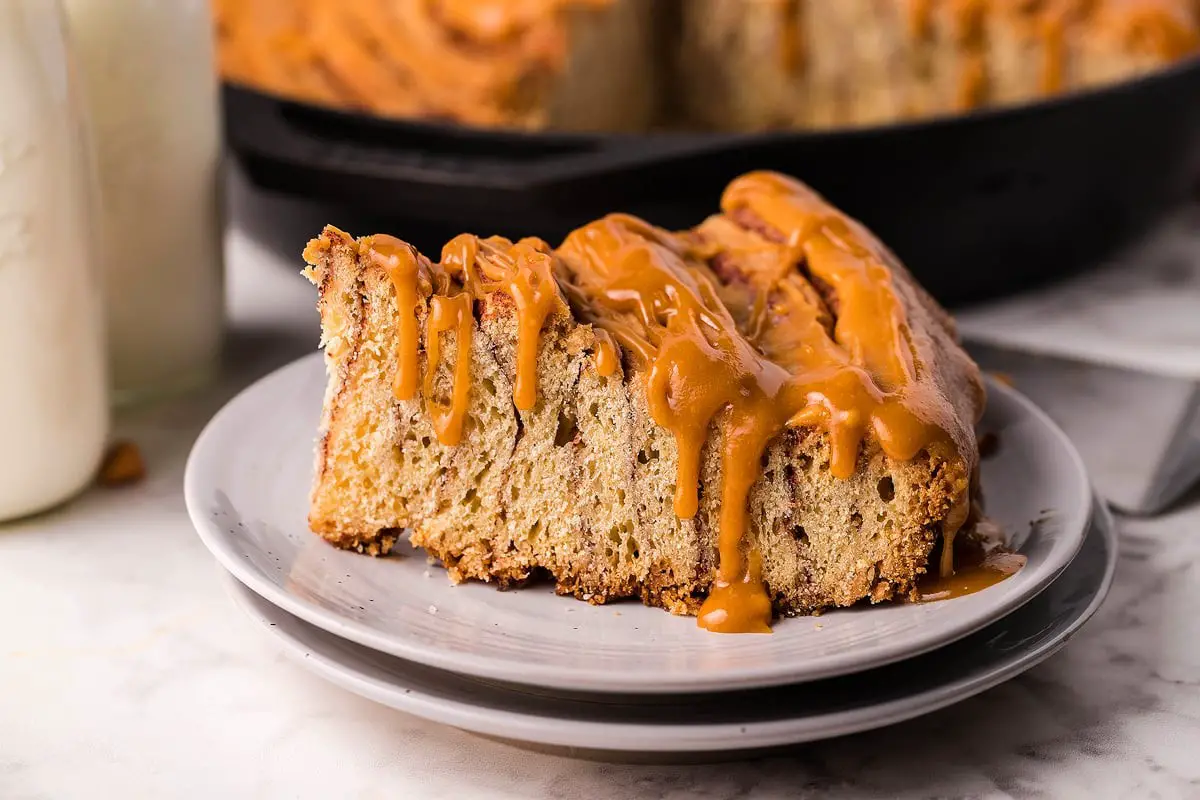 Why Jumbo Cinnamon Roll Cake is Perfect for Brunch