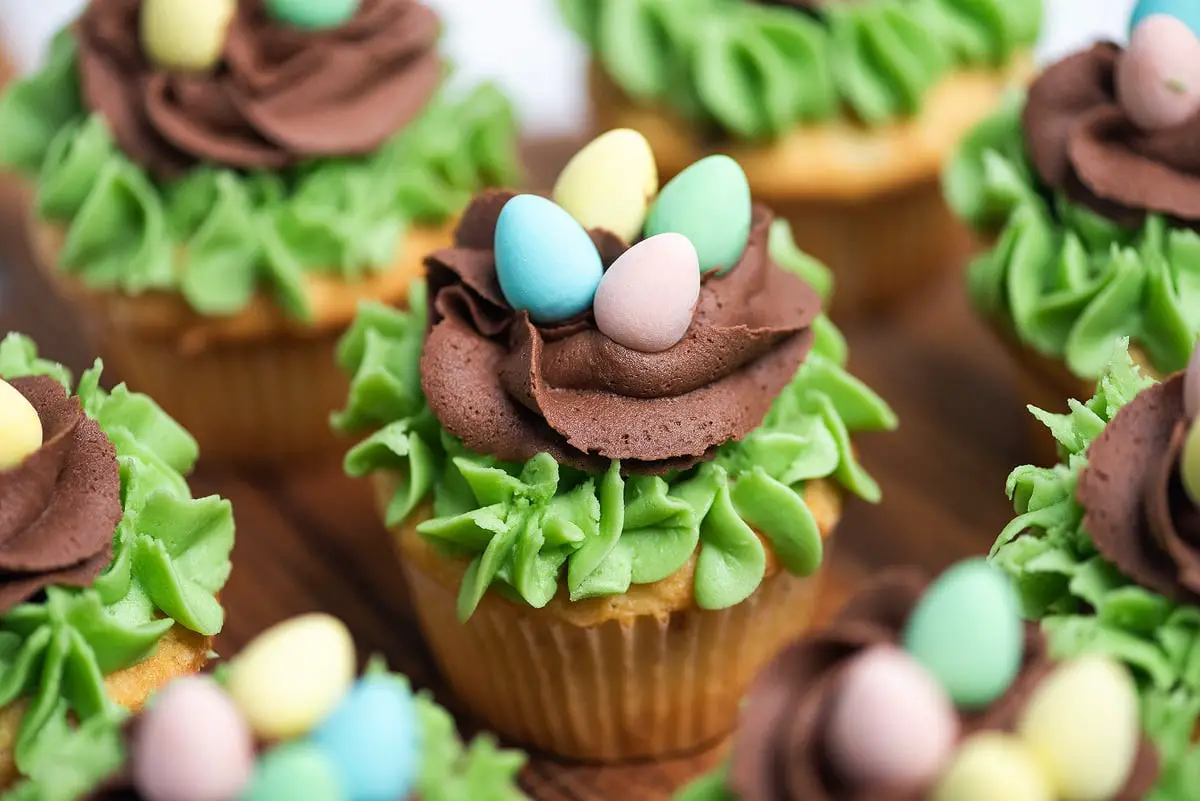 How to Make Easter Mini Egg Nest Cupcakes