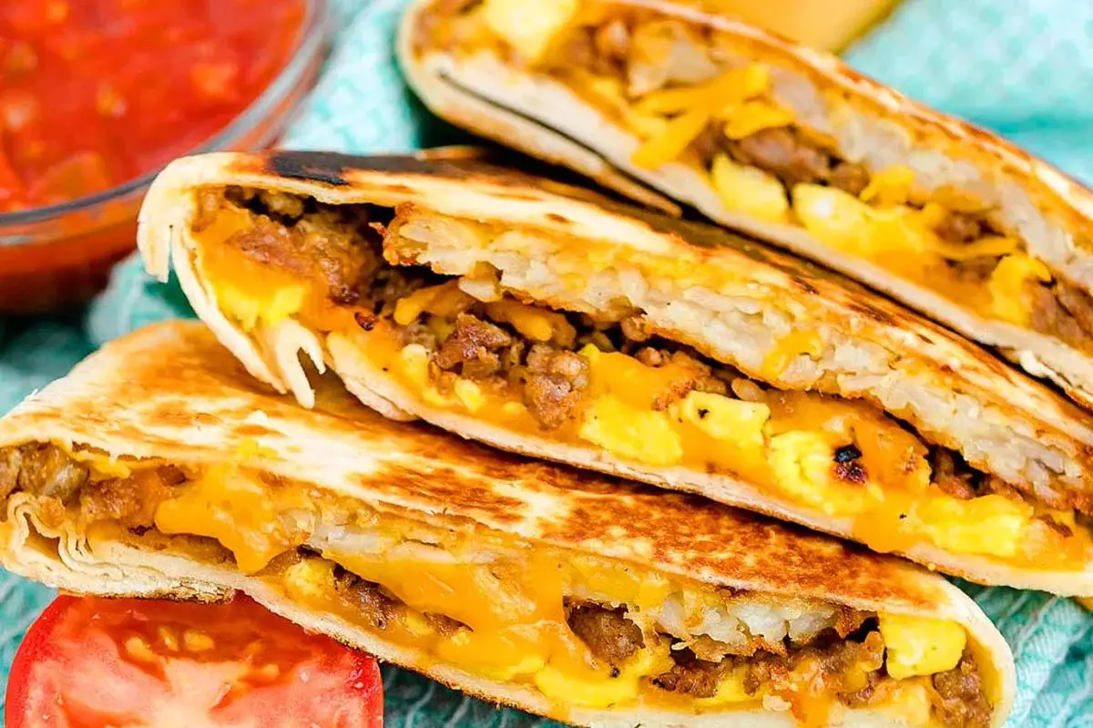 Taco Bell Copycat Breakfast Crunchwrap