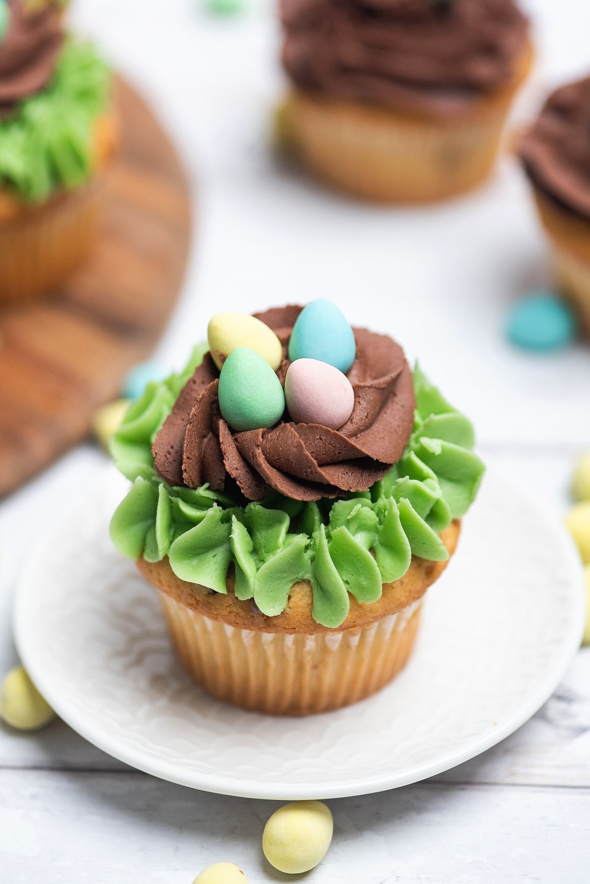 How to Make Easter Mini Egg Nest Cupcakes