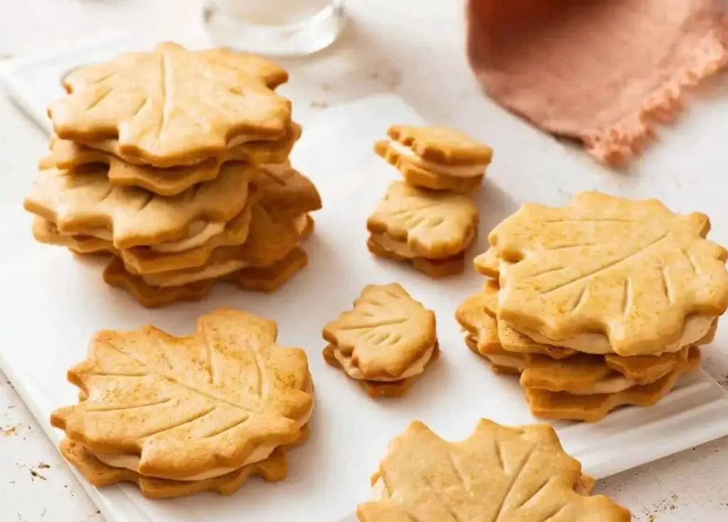 Maple Leaf Cookies