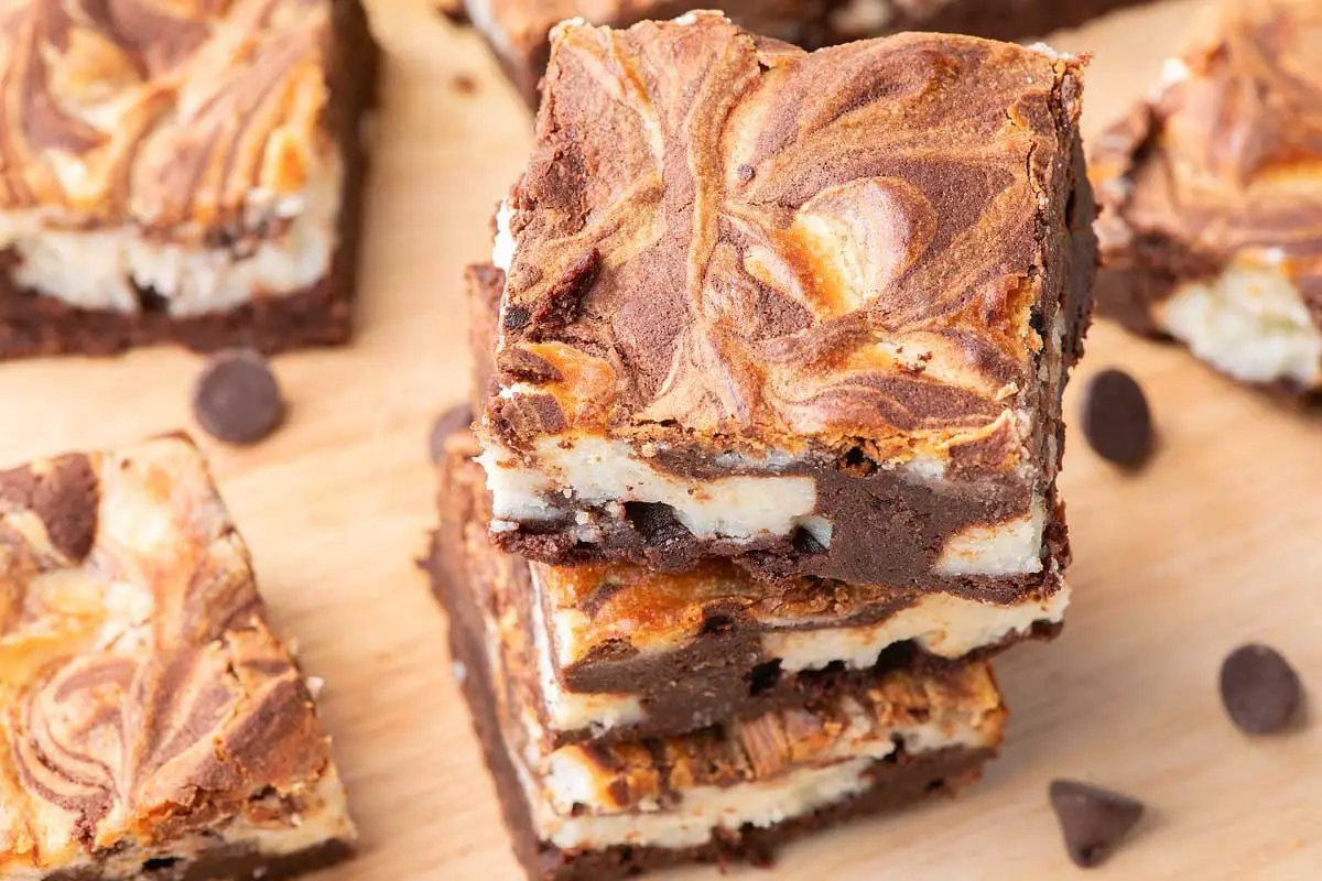 How to Make This Recipe for Cream Cheese Brownies