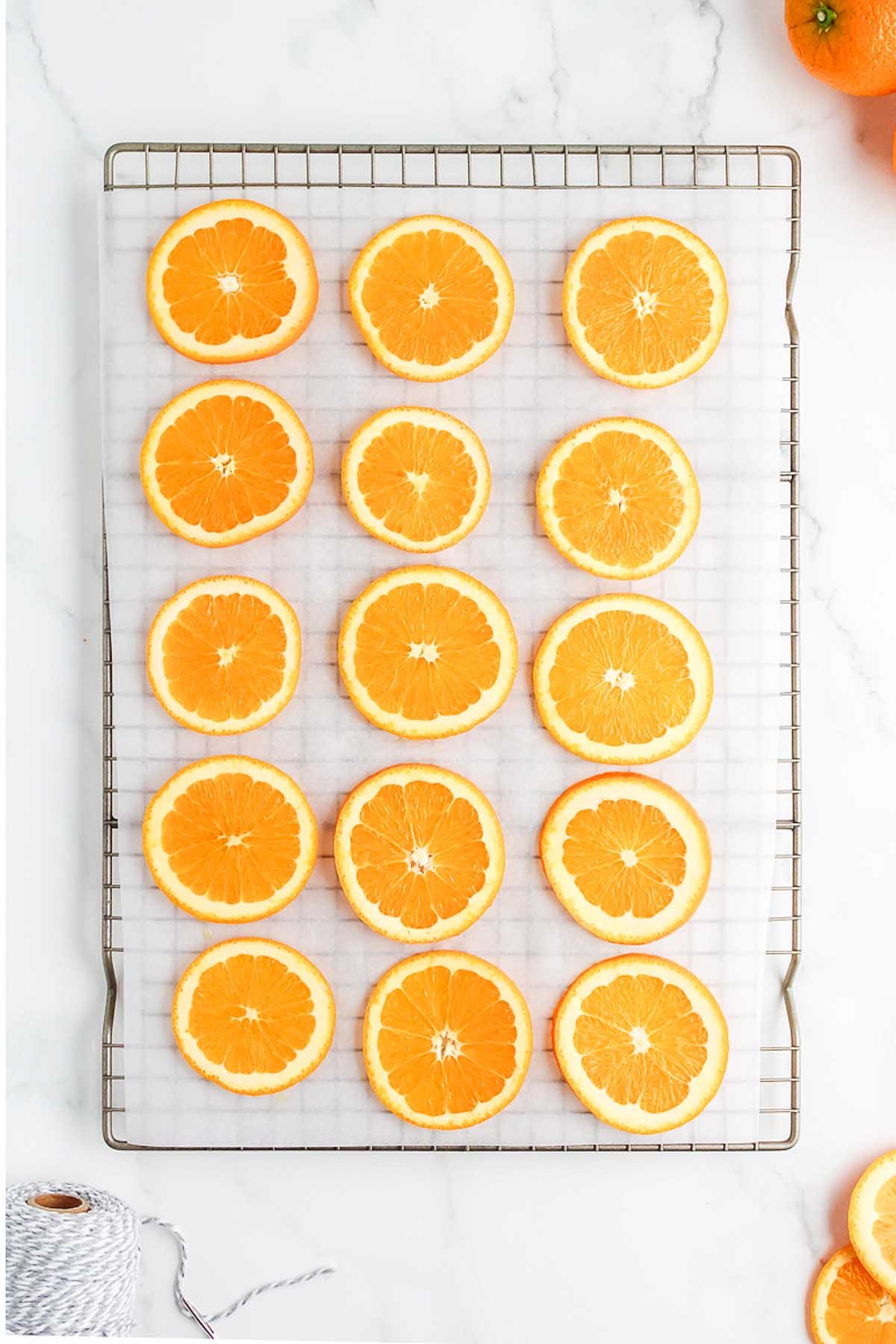 How to Make Orange Garlands