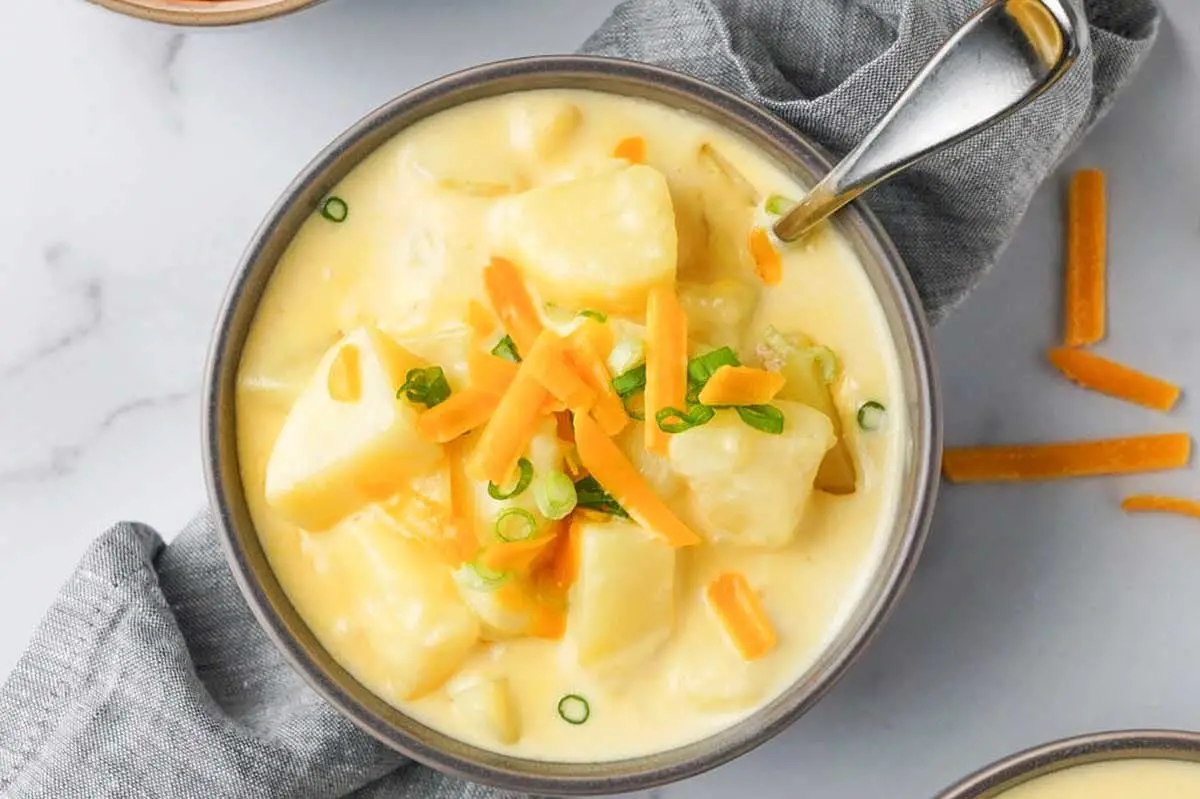 Easy 4 Ingredient Potato Soup Recipe