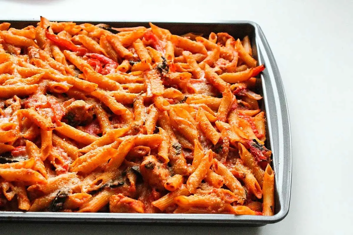 Cheesy Sheet Pan Pasta With Vodka Sauce And Chicken