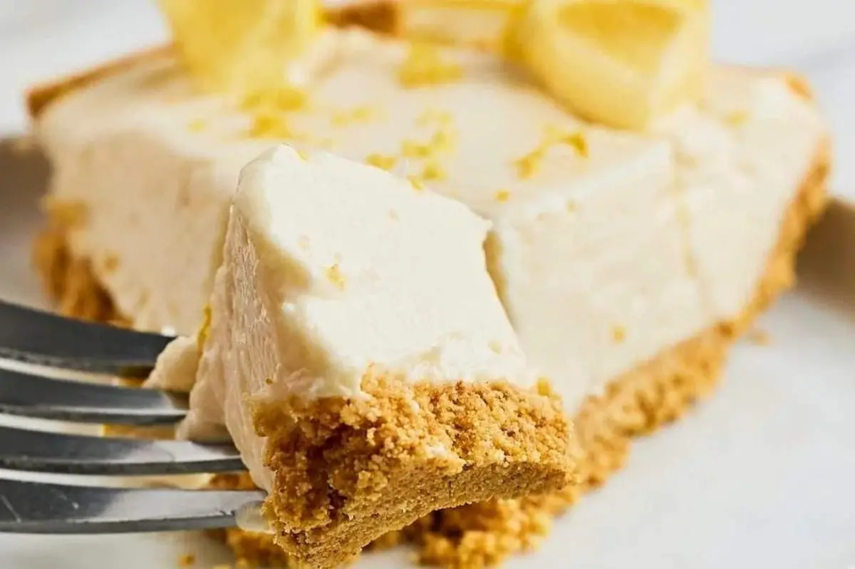 Lemon Cheesecake