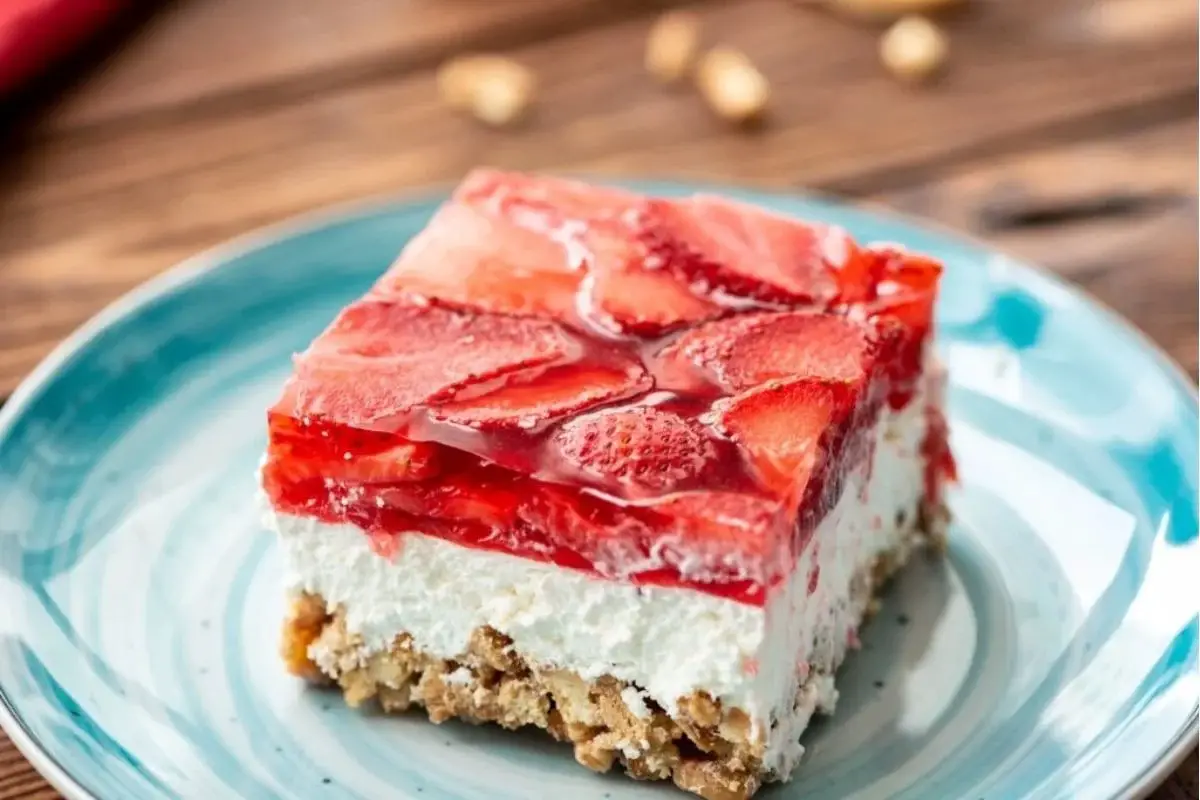 Strawberry Pretzel Salad