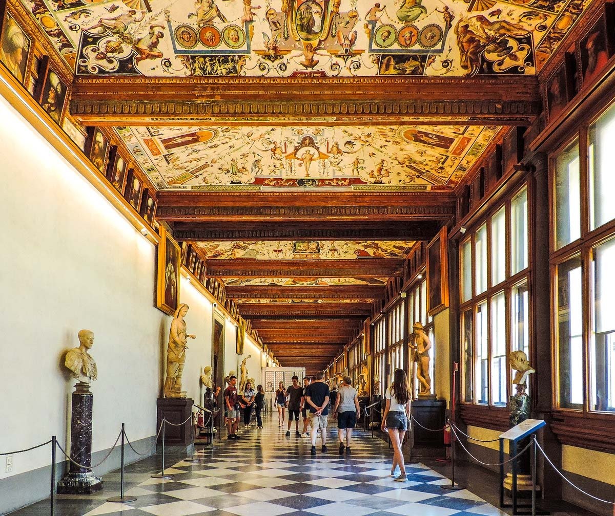 Visit The Uffizi Gallery (Galleria Degli Uffizi)