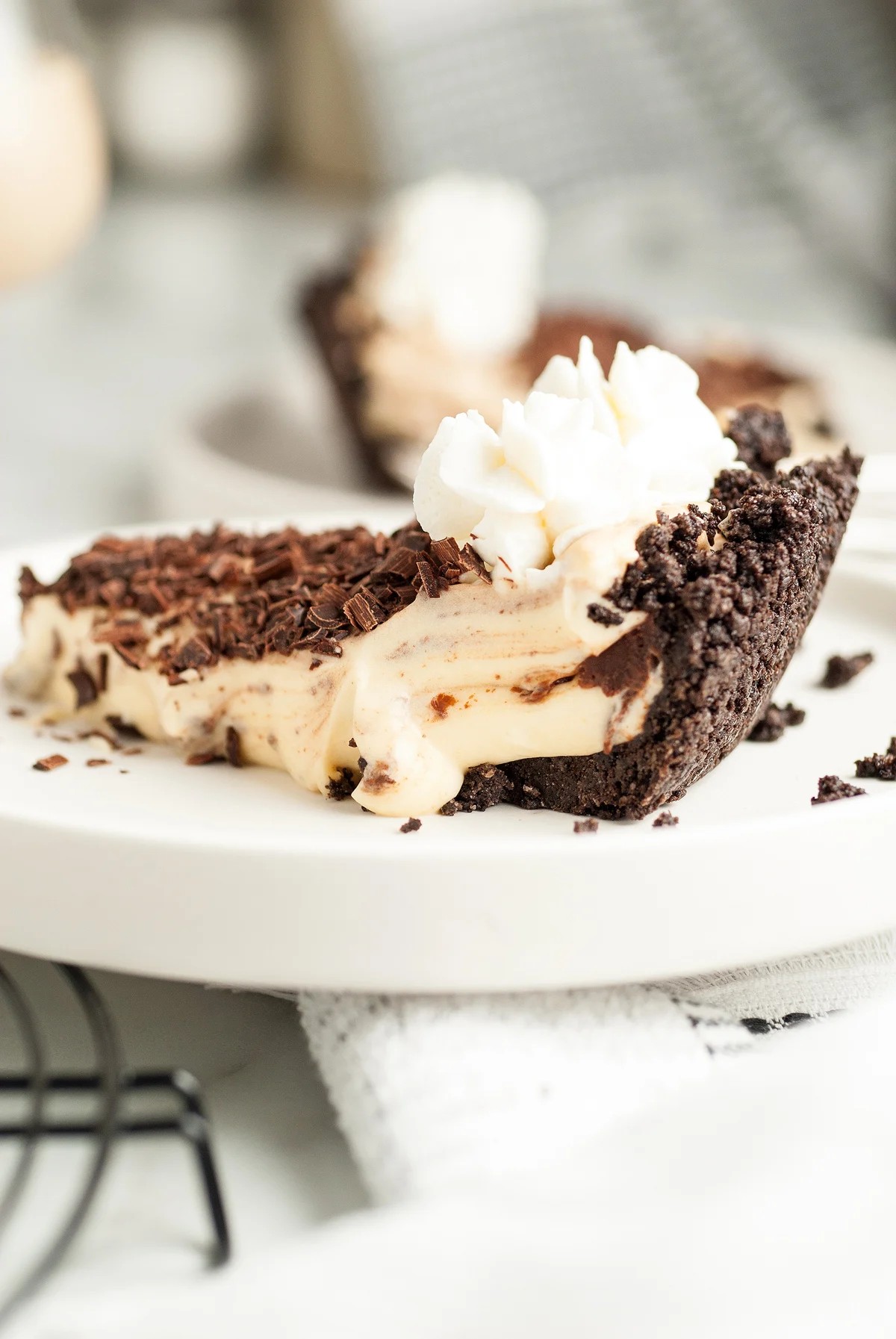 How to Make This Easy No Bake Bailey’s Pie