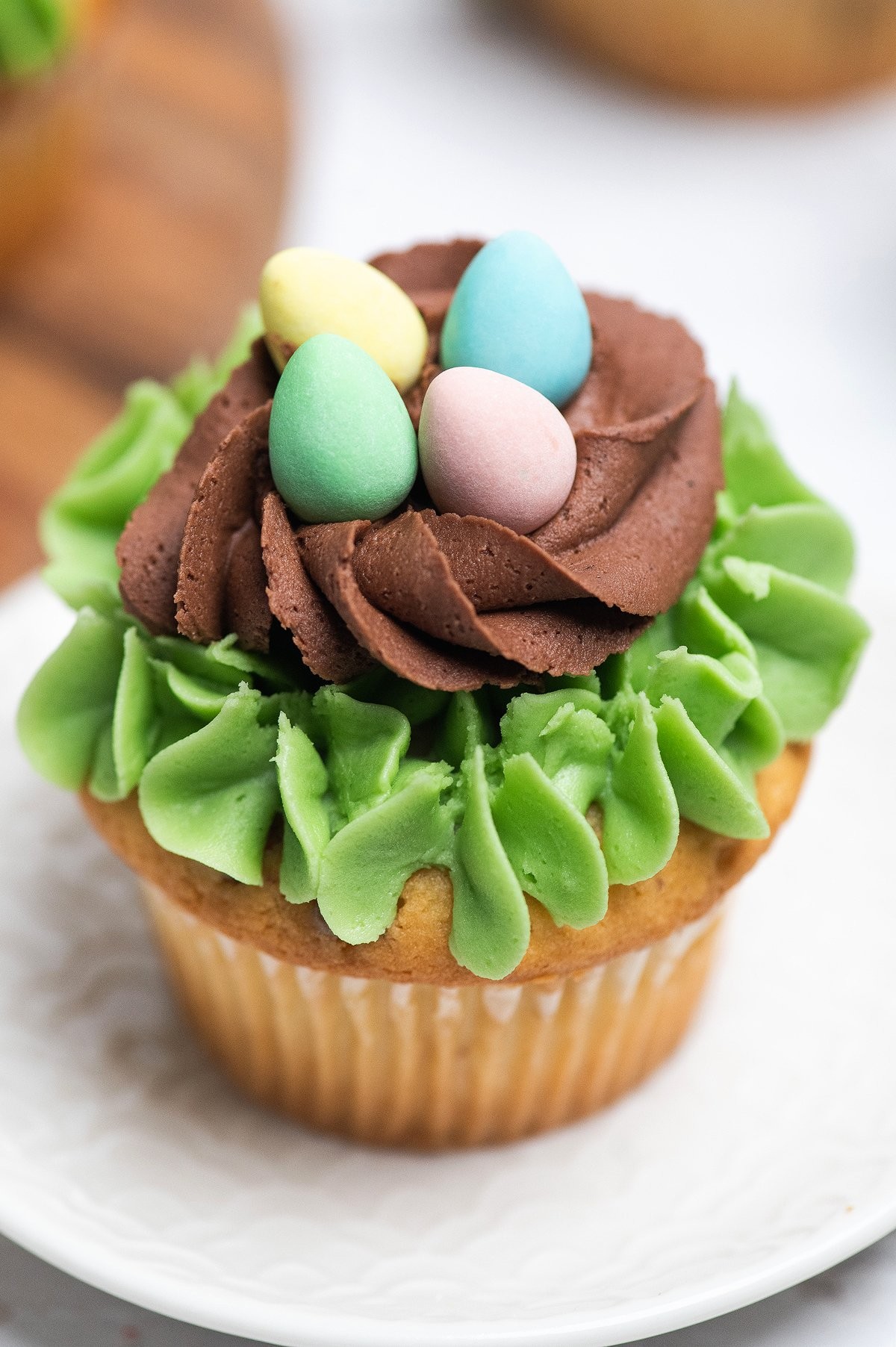 How to Make Easter Mini Egg Nest Cupcakes