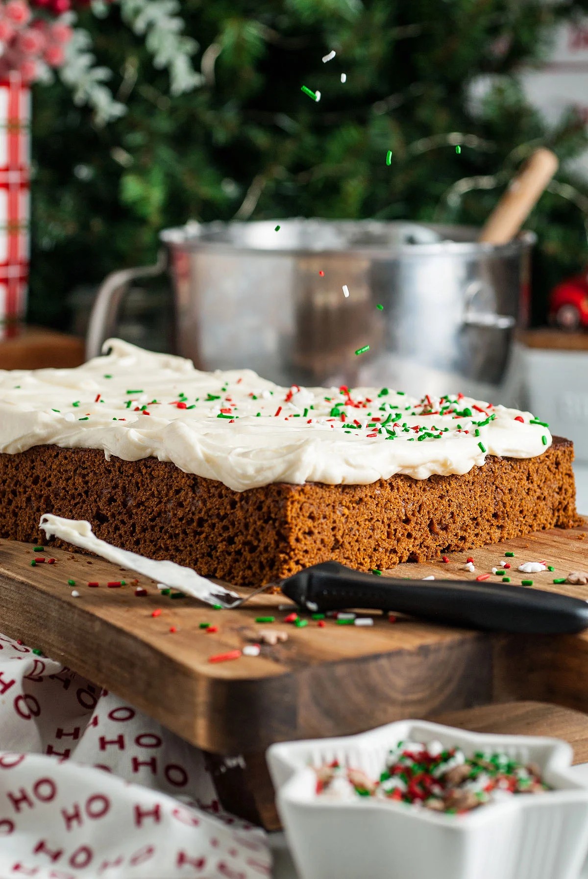 How to Make this Moist Gingerbread Cake