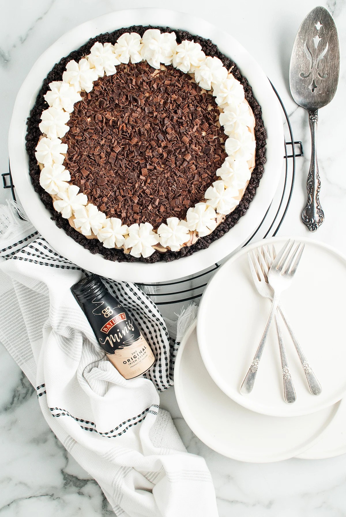 How to Make This Easy No Bake Bailey’s Pie