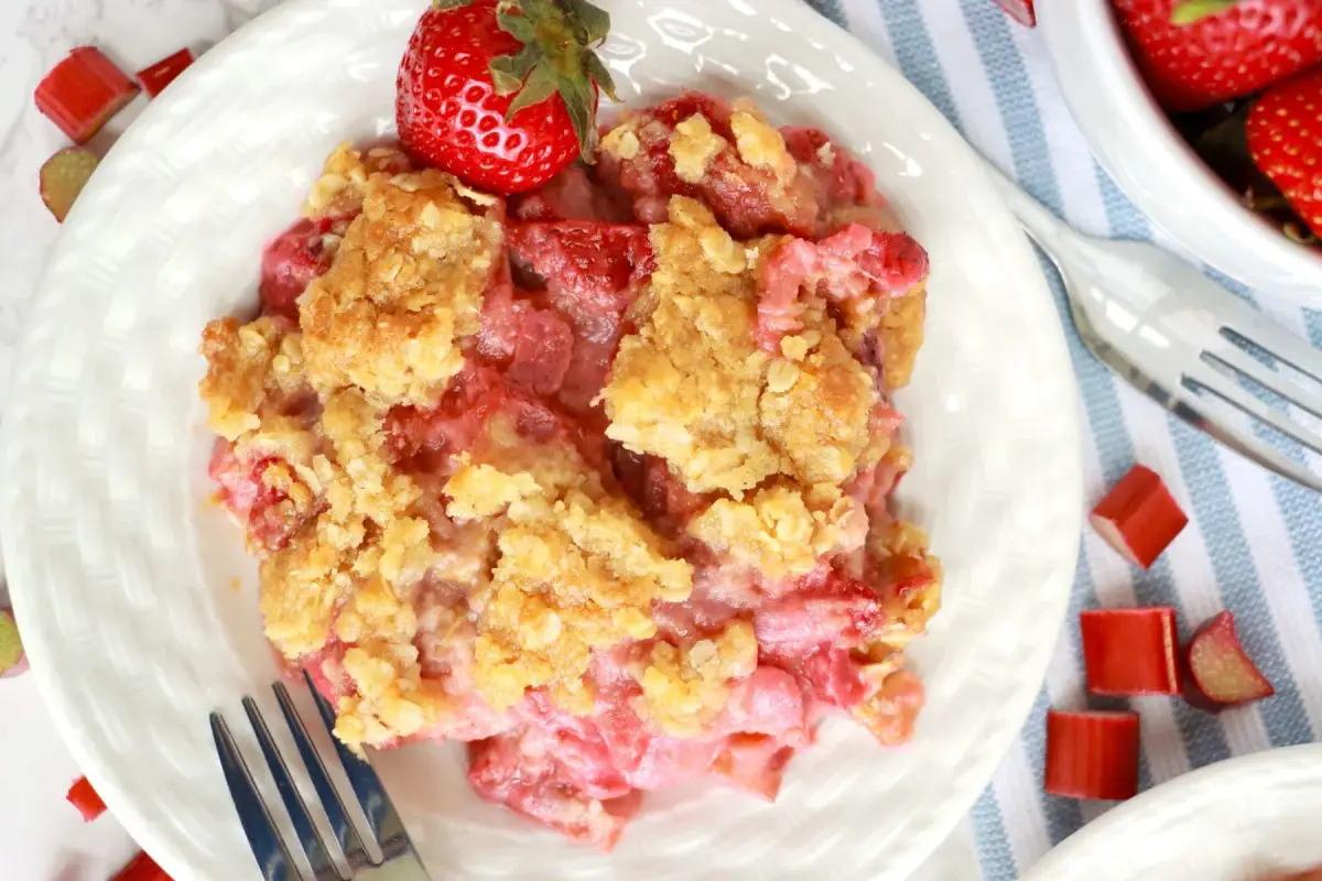 Grandma’s Rhubarb Custard Bars