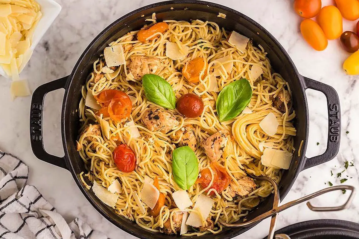 Sheet Pan Chicken Caprese Pasta