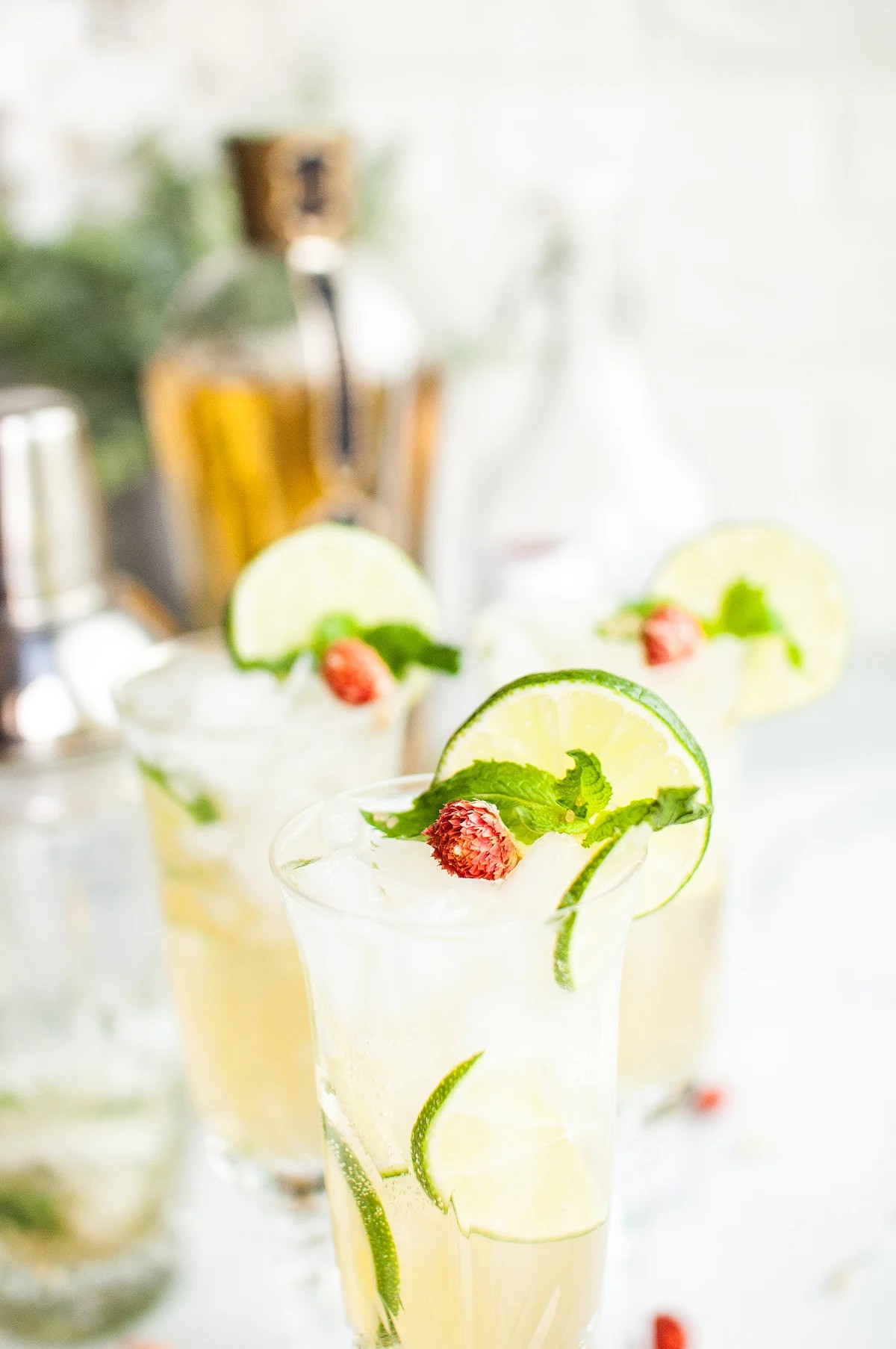 How to Make a Mojito Mocktail with Elderflower