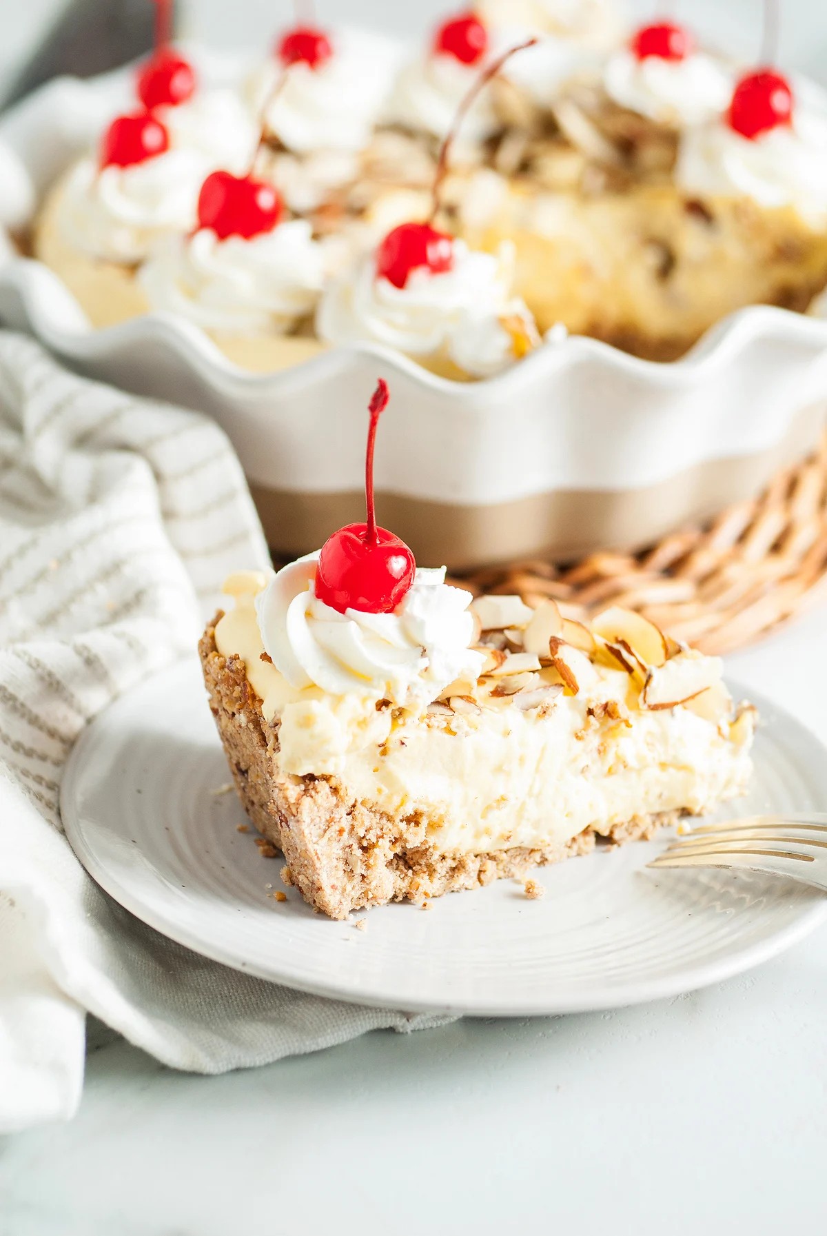 How to Make No Bake Almond Amaretto Pie