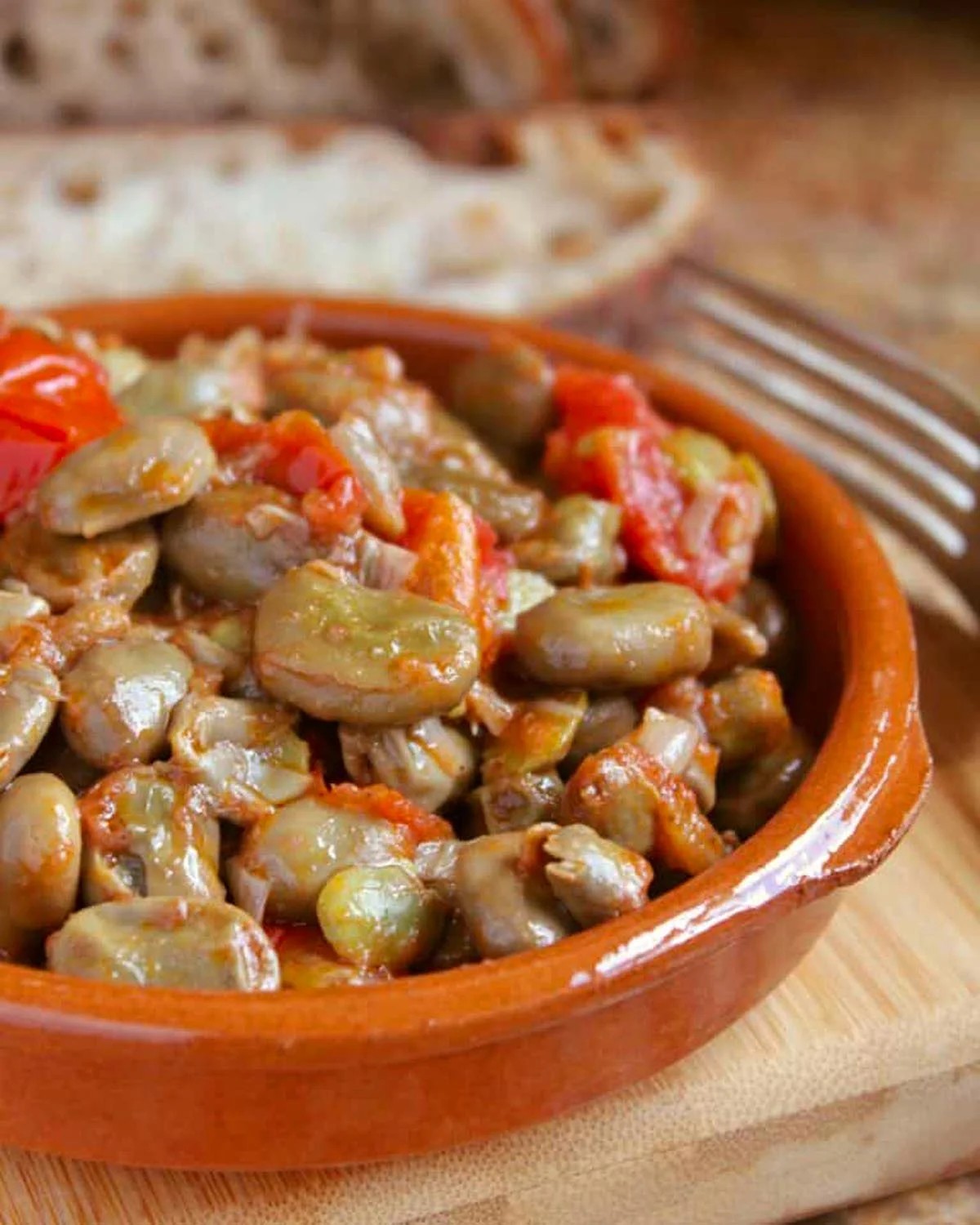 Fava Beans with Tomatoes