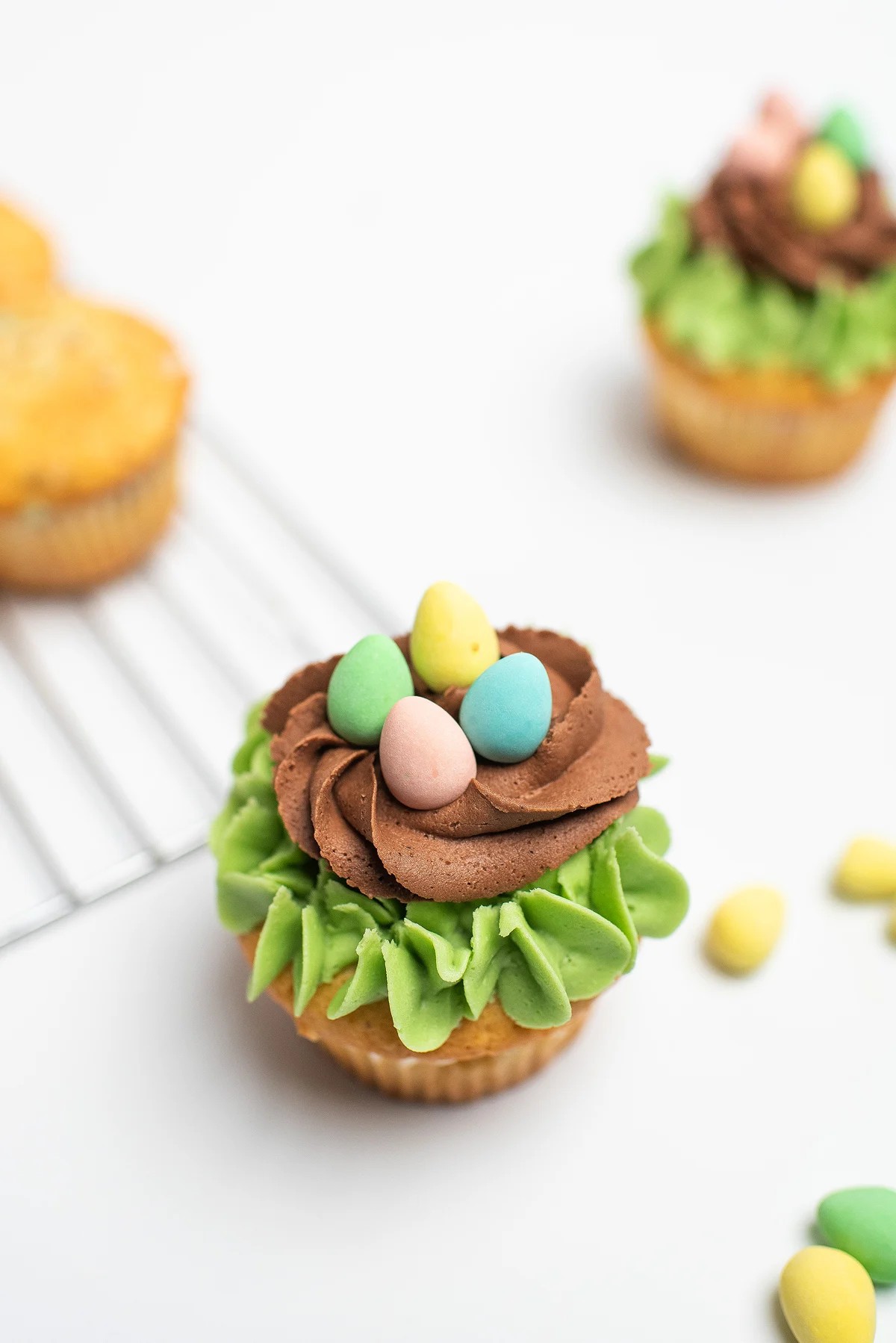 How to Make Easter Mini Egg Nest Cupcakes