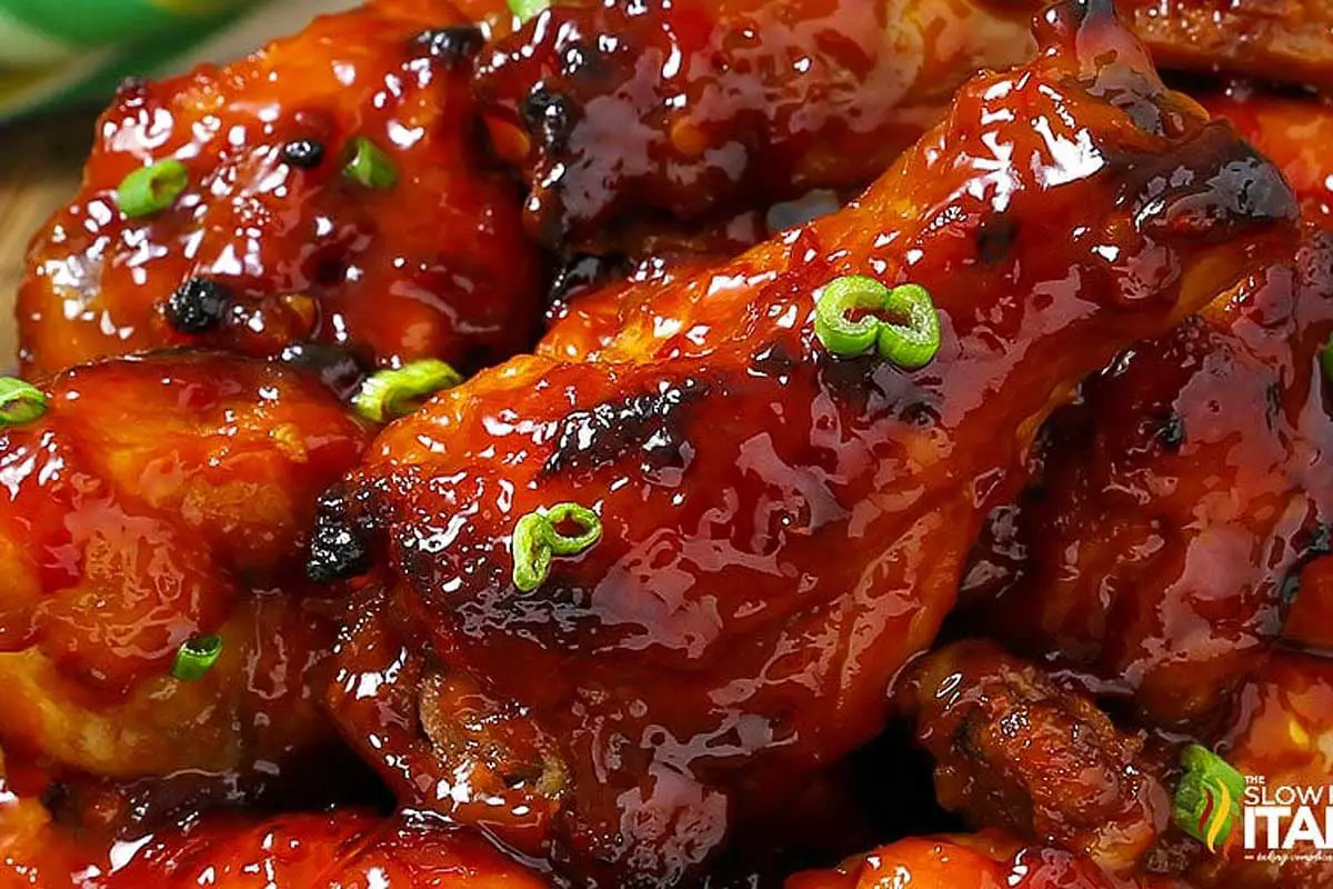 Sweet And Spicy BBQ Crockpot Chicken Wings