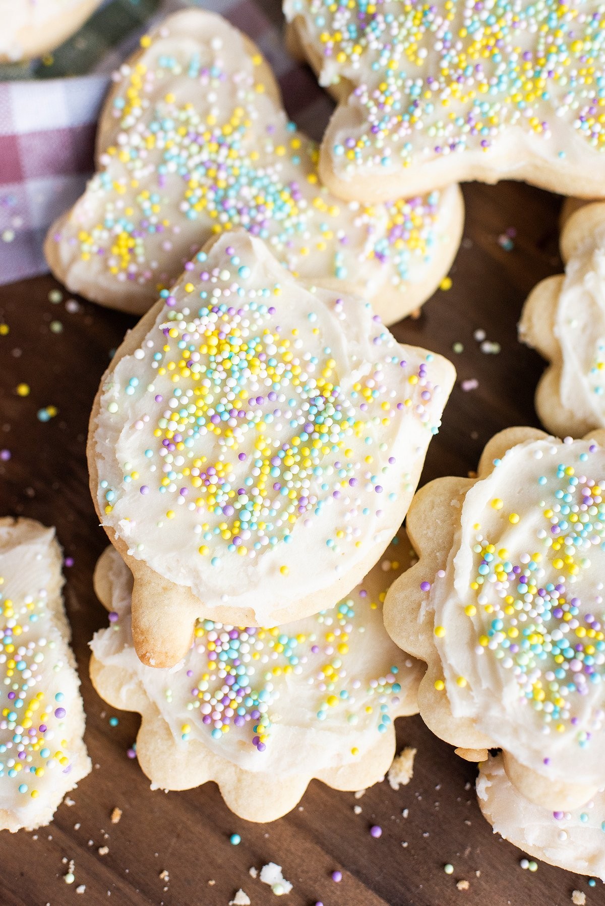 How to Make Easter Sugar Cookies