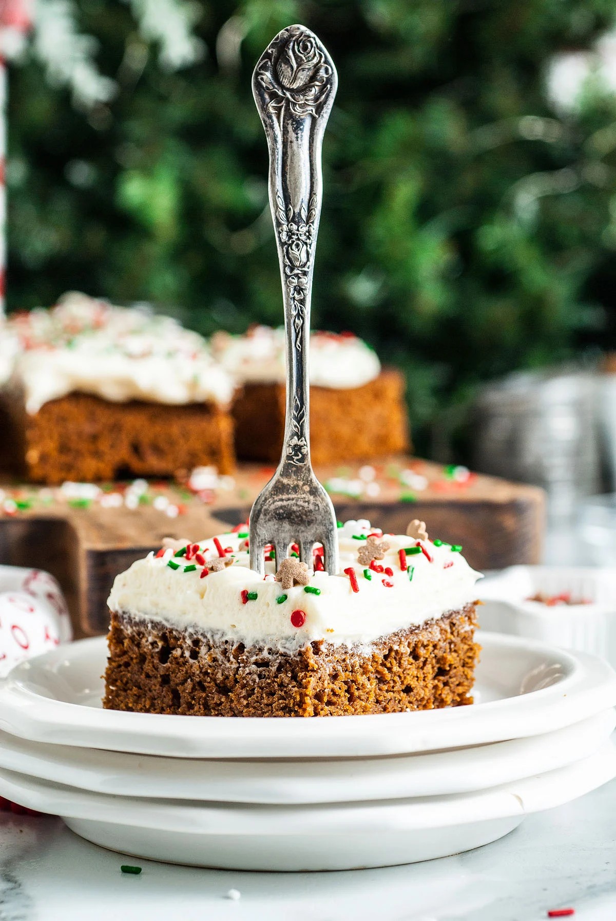 How to Make this Moist Gingerbread Cake