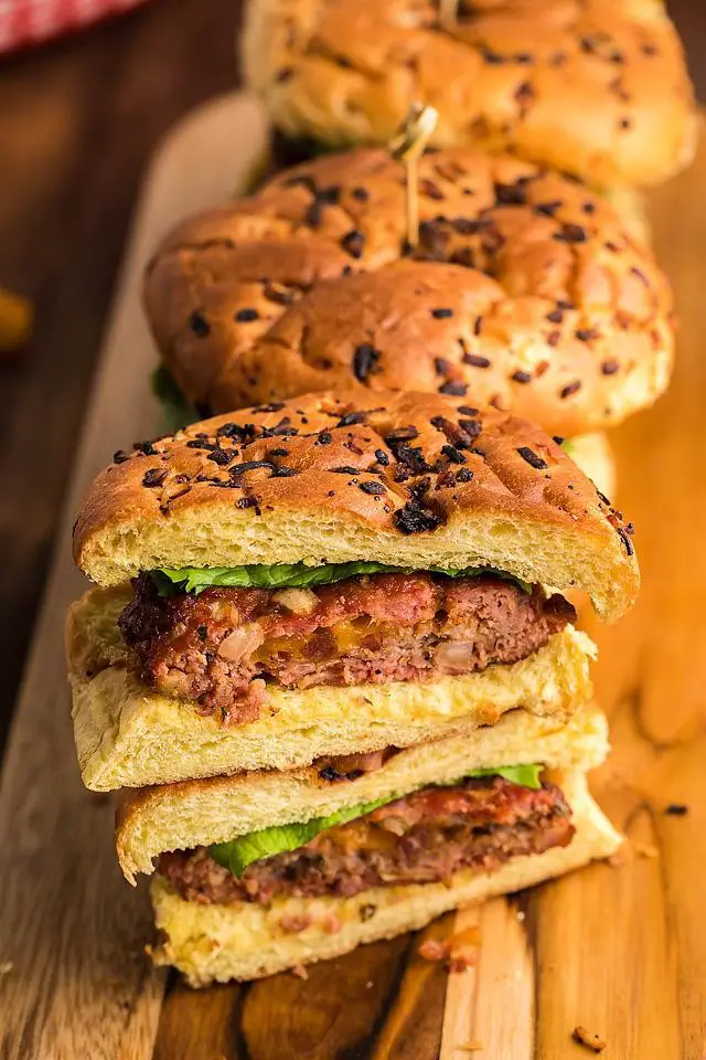 What to Serve with a Smoked Stuffed Burger