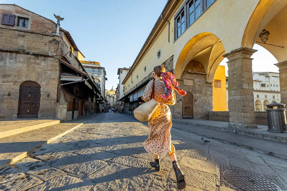 Walk Across Ponte Vecchio