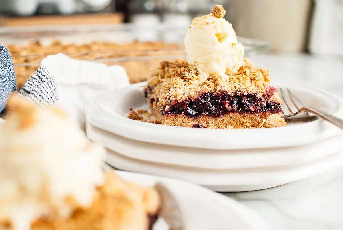 How to Make Cherry Pie Bars